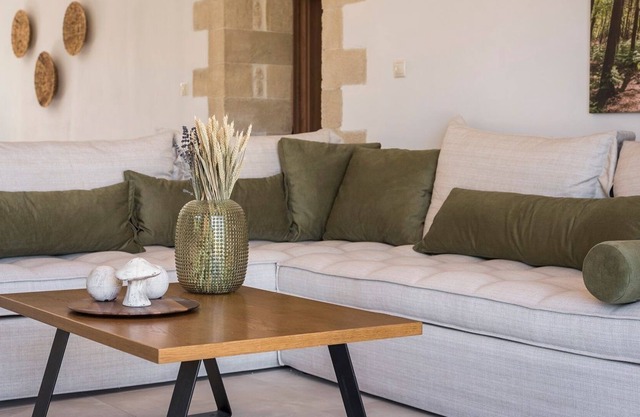 R 1010 Villa Ariadne - Kontis Village