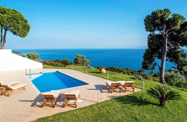 R 1464 Villa B Skiathea Villas