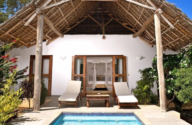 Konokono Beach Resort Garden view Villa R200