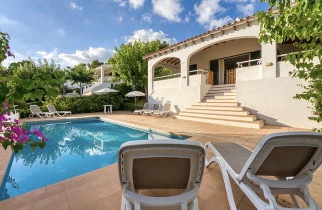 Villa R10 à Santo Tomás, climatisée, piscine et proche de la plage