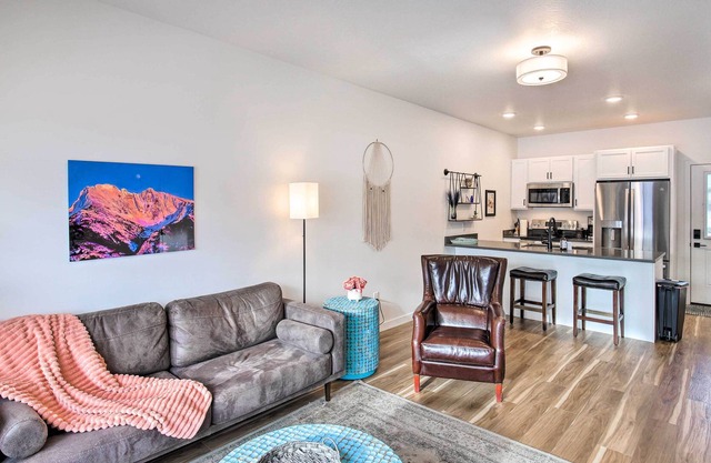 Railway Flat ~ 1 Mi to University of Montana!