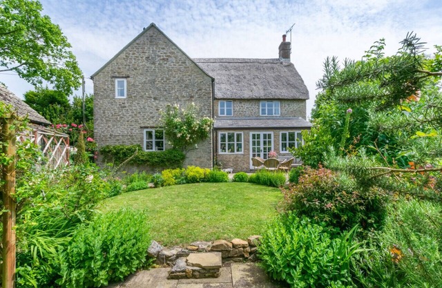 Rainbow Cottage - Quatre Chambres Maison, Couchages 8