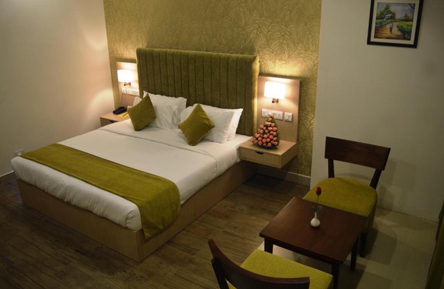 Raj Riveria Hotel