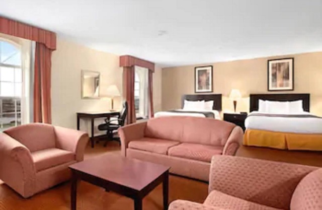 Ramada by Wyndham Elizabethtown