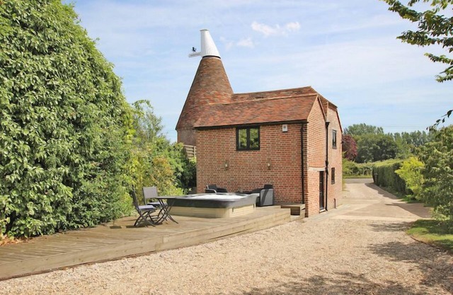 Ramsden Farm Oast House - Magnifiquement converti dans la campagne du Kent.