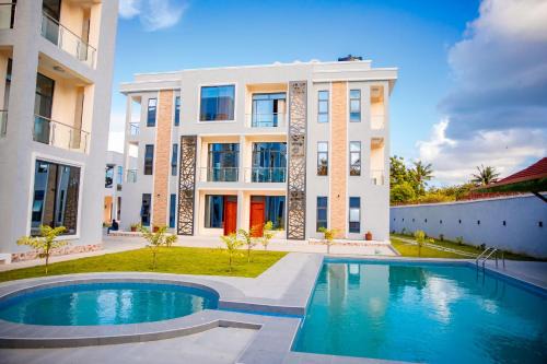 RAND APARTMENTs