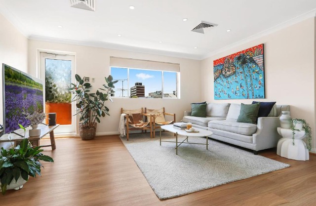 Randwick l 3 Bedroom Apartment + Parking
