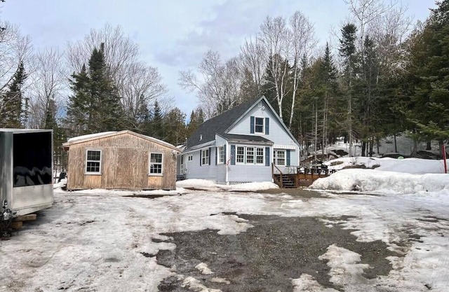 Rangeley's Edge Cabin