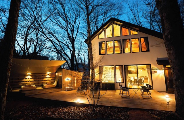 Ranked 10th in Japan for private lodgings with saunas Maximum 10 people Large windows and wooden/Minamitsurugun Yamanashi
