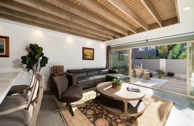 Maison de designer unique faite pour les amis et la famille