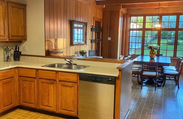 RARE FIND: CLASSIC WATERFRONT BEACH HOUSE