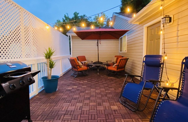 Rare find! Home w/ a deck, mins 2 Uptown