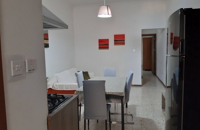 St Julian's - Maison pour un grand groupe ou 3 familles