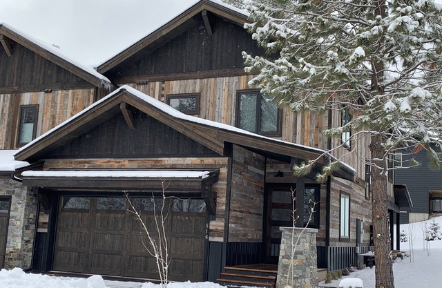 Rare Find - Newer Construction close to town & beach!