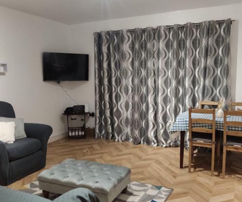 Ratcliffe Apartment