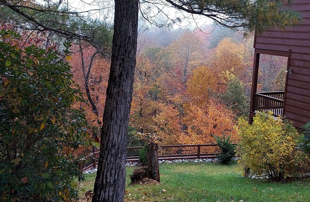 Mar/Apr reduced! GOLF Nearby! Amazing View, Hot Tub, Game Room!Theater!Sleeps 12