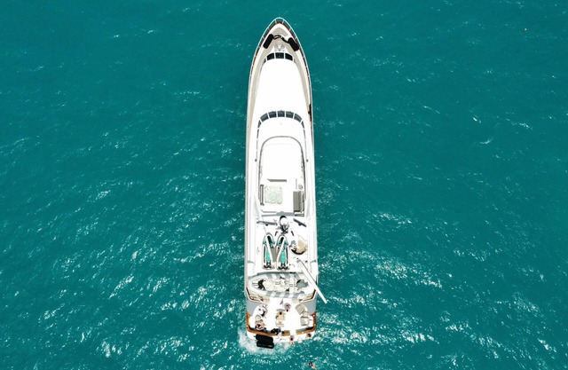 Luxury Motor Yacht Ready II Play