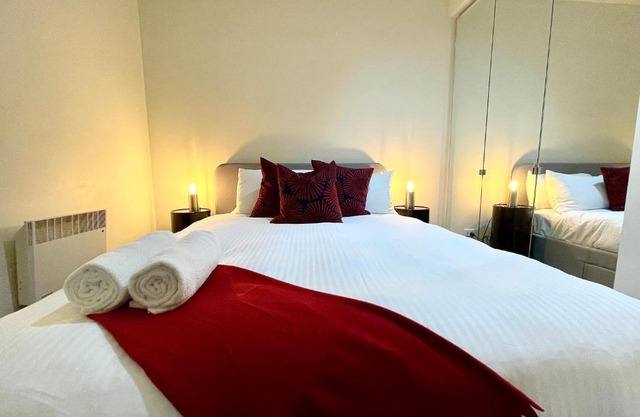 ReadySet Apartments at Kett