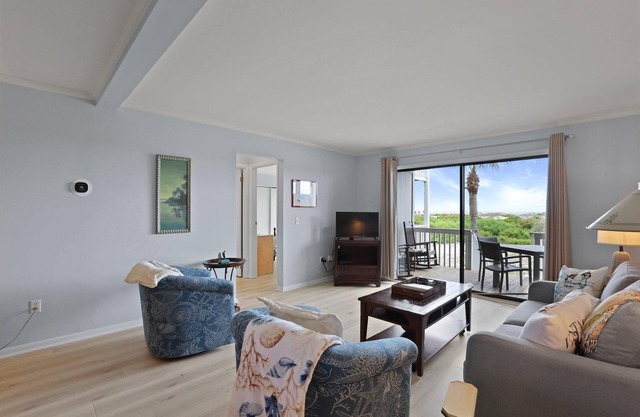 Ocean Front avec intérieur mis à jour