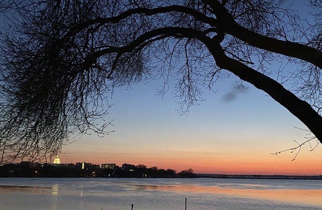 Recently Renovated Cozy House on Monona Bay with Lake Access