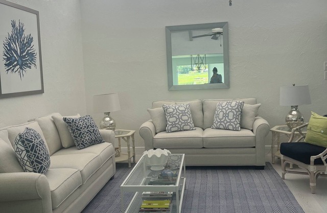 Recently renovated / re-furnished Villa on 6th fairway of the IMG Golf Course