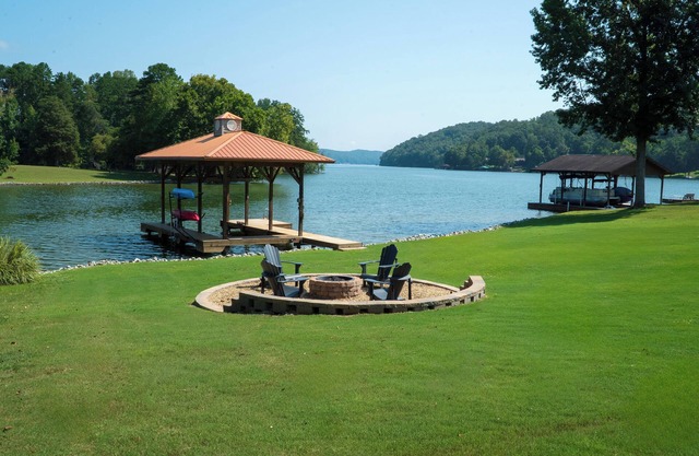 Rector Creek Retreat On Beautiful Watts Bar Lake! Spring City TN