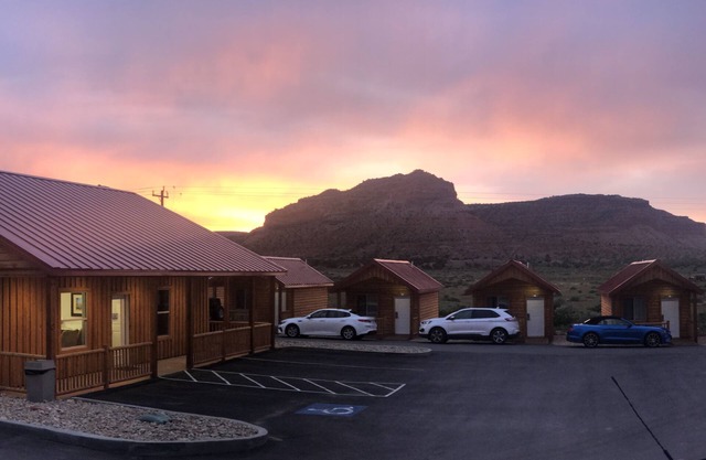 Red Canyon Cabins