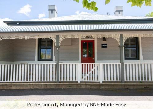 Red Door Cottage Heritage Home Heart of Orange