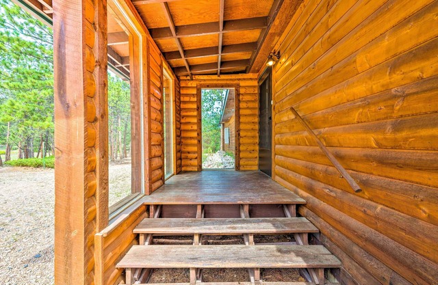 NEW! Red Feather Lakes Cabin w/ Wraparound Deck!
