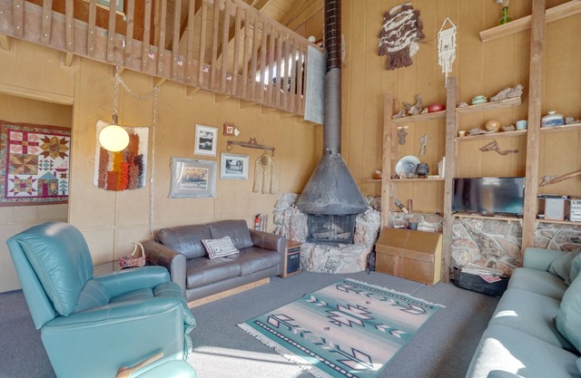 Red Feather Lakes Cabin w/ Deck & Views!