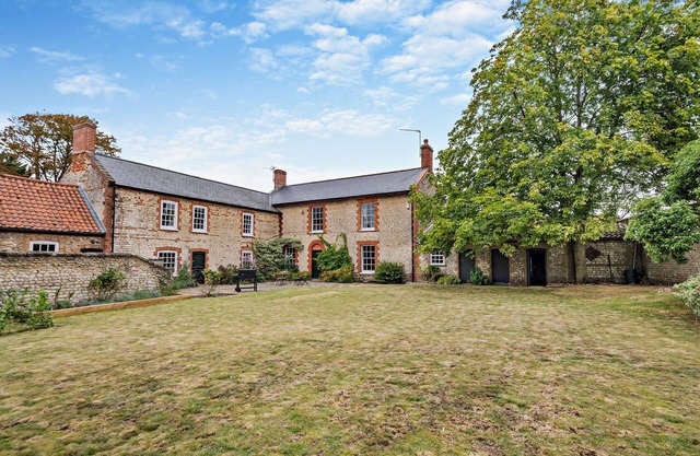 Red House - Cinq Chambres Maison, Couchages 12