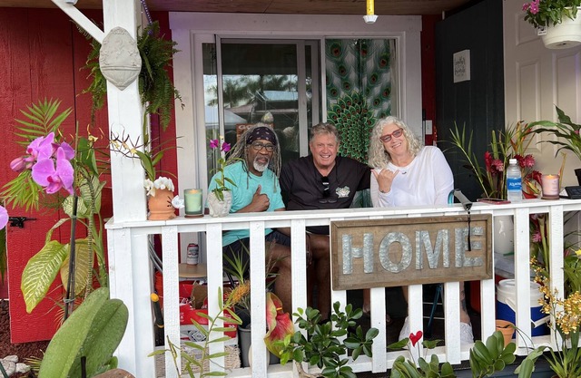 Red Iconic studios in Pahoa Village town