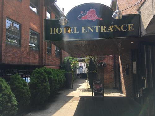 Red Lion Hotel