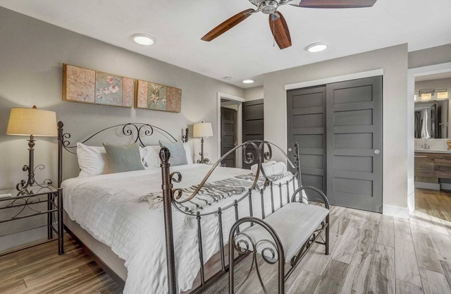 Red Rock Loft! Trails Apartment w/ BBQ & Fire Pit