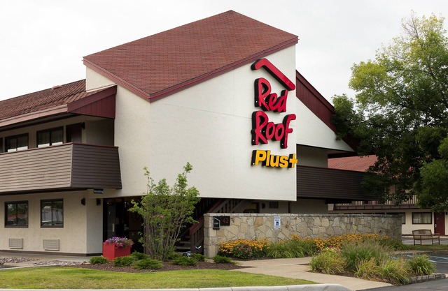 Red Roof Inn PLUS+ Pittsburgh South - Airport