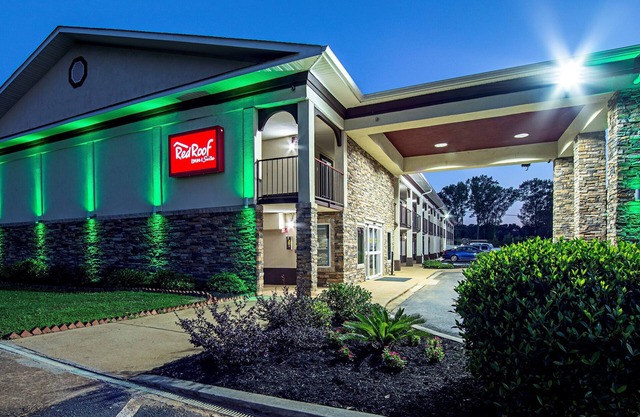 Red Roof Inn & Suites Greenwood, SC
