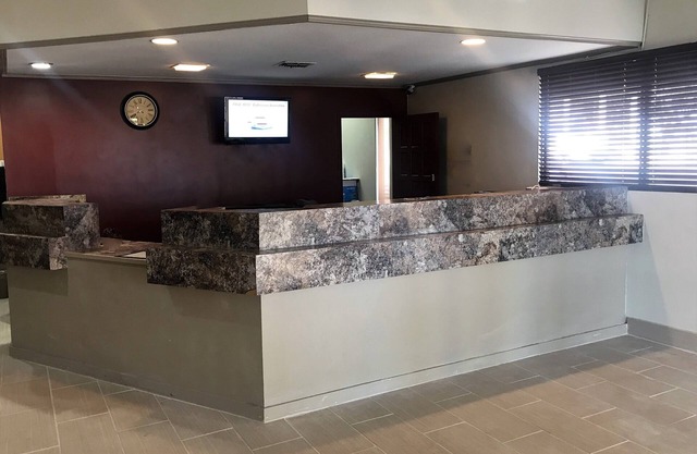 Red Roof Inn & Suites San Angelo