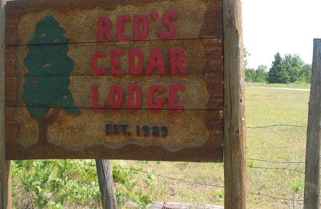 Red's Cedar Lodge, calme, relaxant et privé,