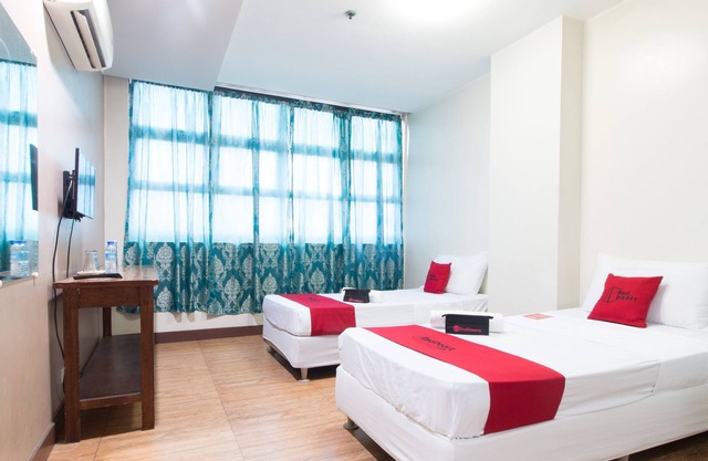 RedDoorz @ San Jose Tagbak Jaro Iloilo