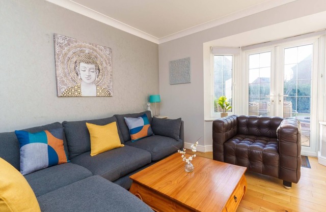 5 Bed-d'exception-Maison-Salle de bain privée séparée-Vue sur Jardin