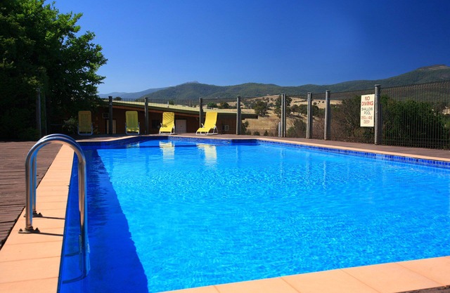 REDGUM: 3 BR, 2 BA House in Merrijig, Sleeps 7