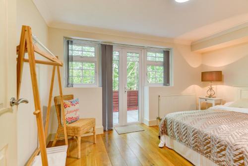 Redhill town centre apartment by Livingo