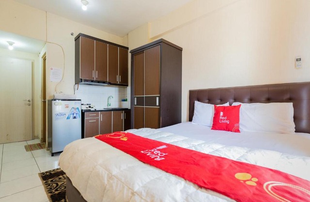 RedLiving Apartemen Grand Center Point - Bintang Residence Tower C