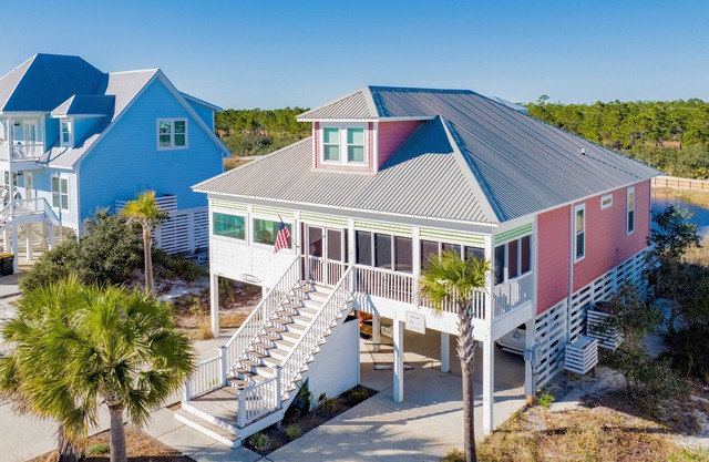 Reduced Rate! Away Time *Beach Access, 2 Pools*