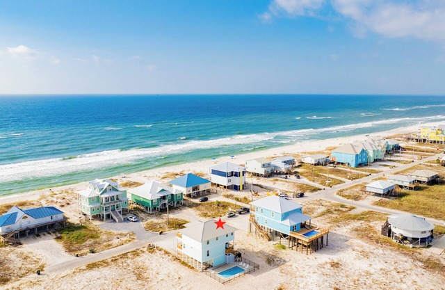 Reduced Rate! Maison by the Sea - Private Pool, Pet-Friendly
