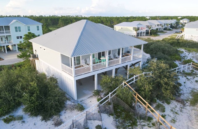 Top Shelf - Pet-Friendly, Beach Views, 2 Pools