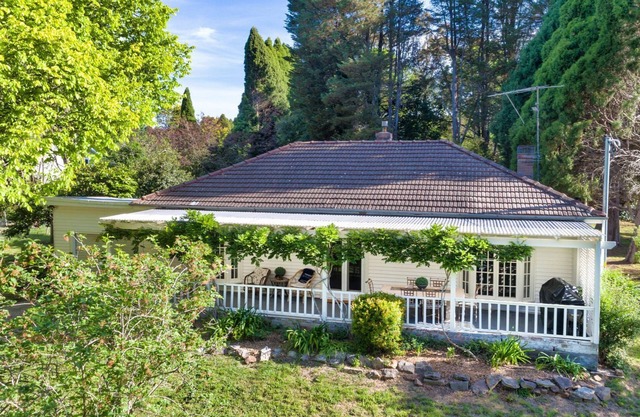 Redwood Cottage - Burradoo getaway, Southern Highlands - 4pm Check Out Sunday