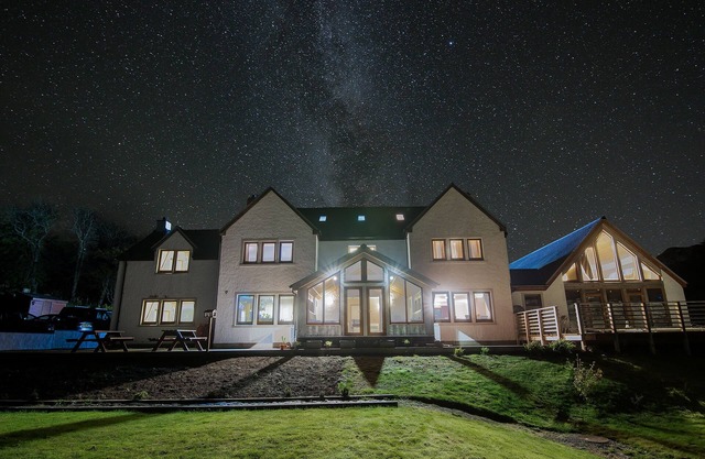 Redwood House Hotel