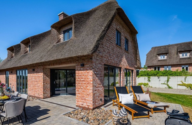 "Reethus Schleiblick" new vacation home, with traditional charm on the Schlei