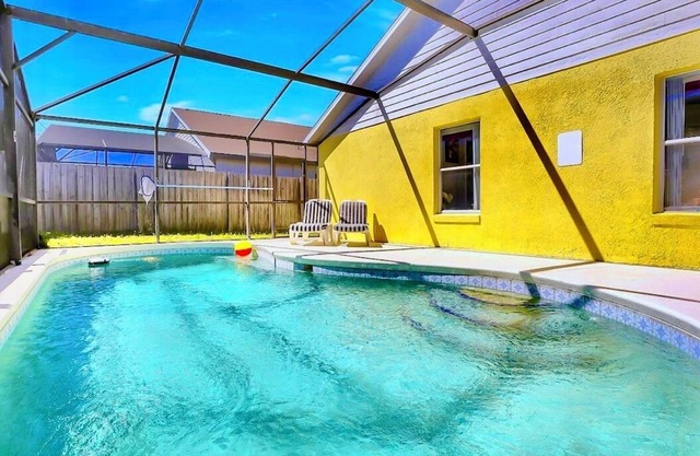 Ref 116. Stunning villa with South facing pool. Near Disney
